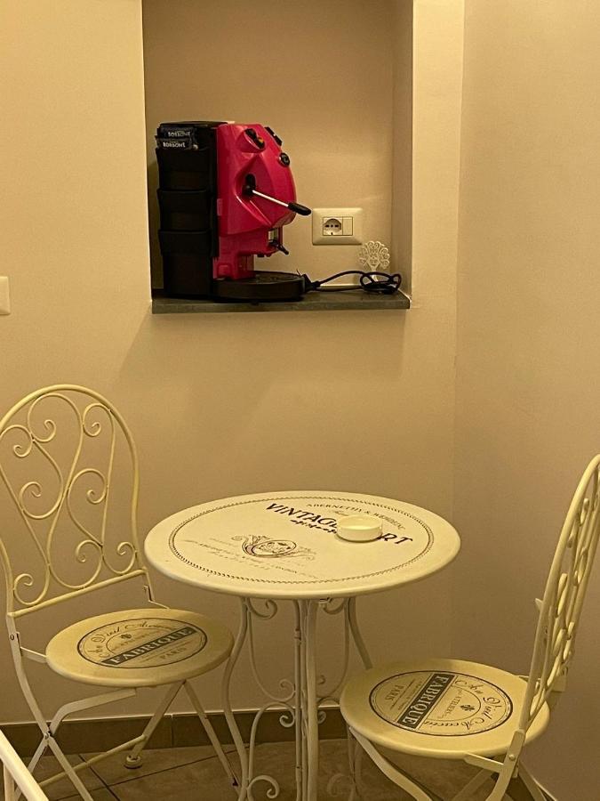 Beb La Gemma Acomodação com café da manhã Nápoles Exterior foto