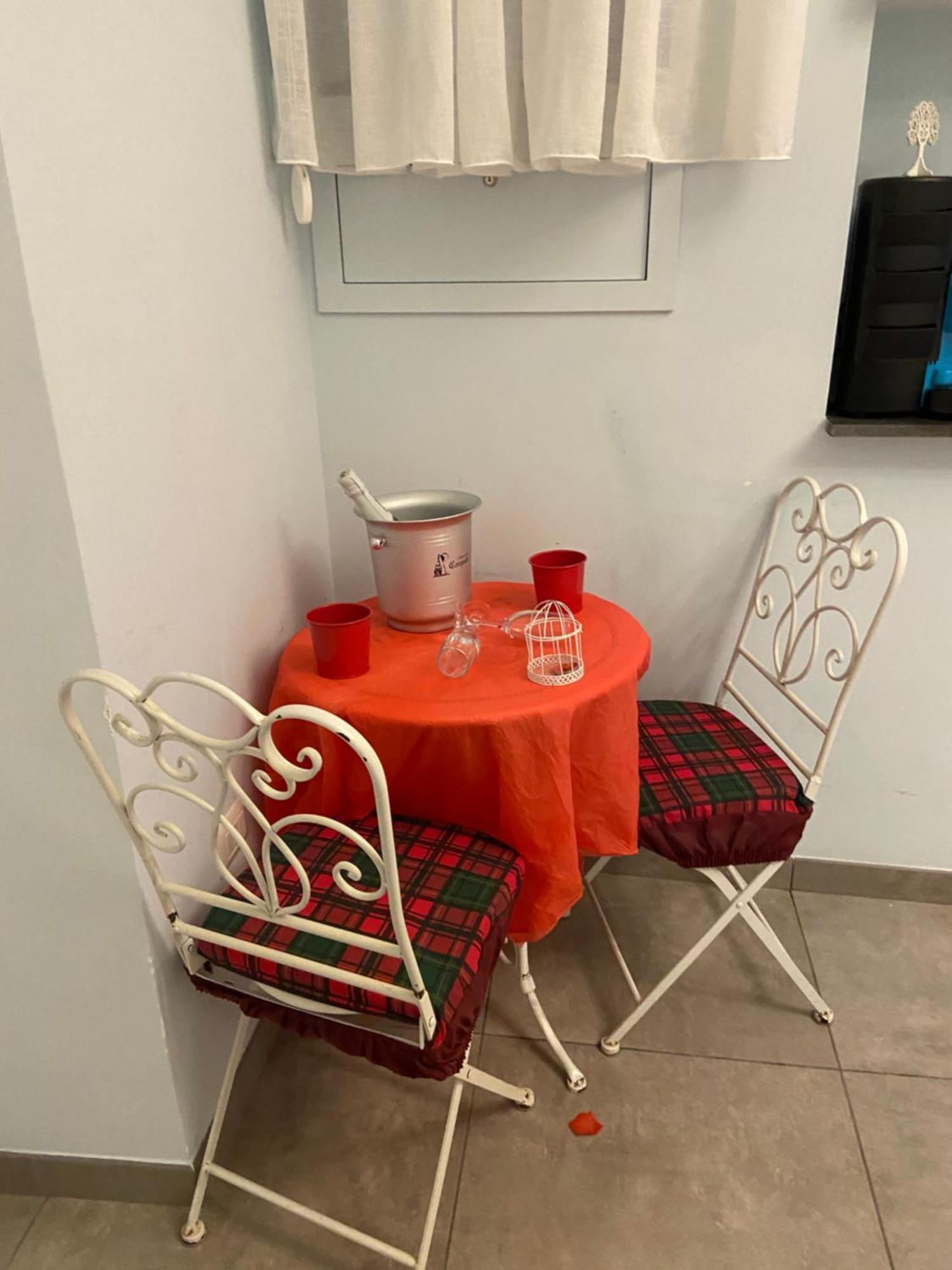 Beb La Gemma Acomodação com café da manhã Nápoles Exterior foto